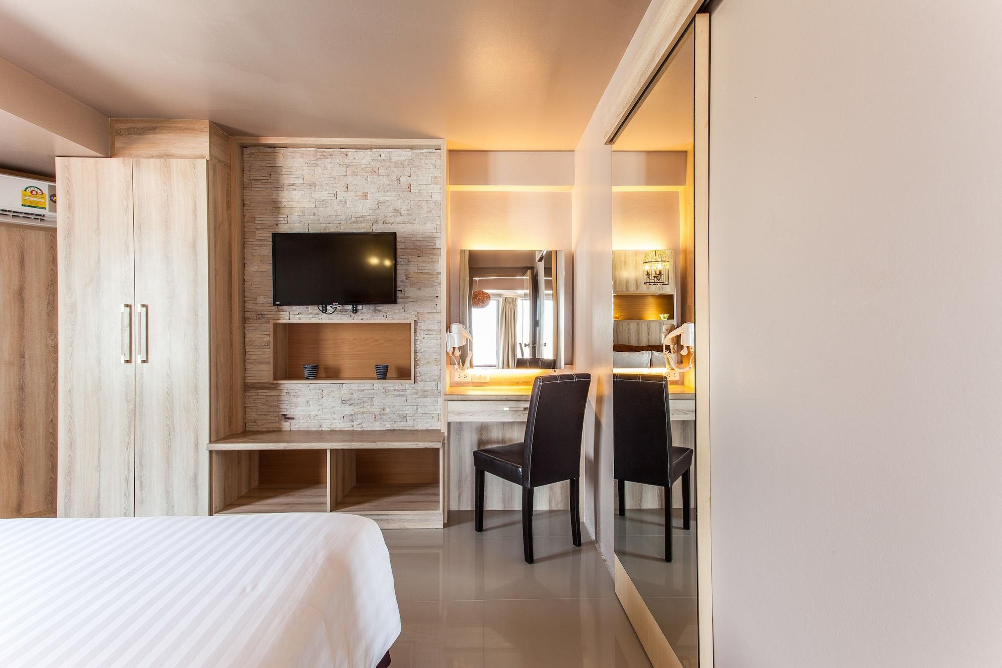 Patong Heritage Hotel Phuket - Sha Extra Plus Exterior photo