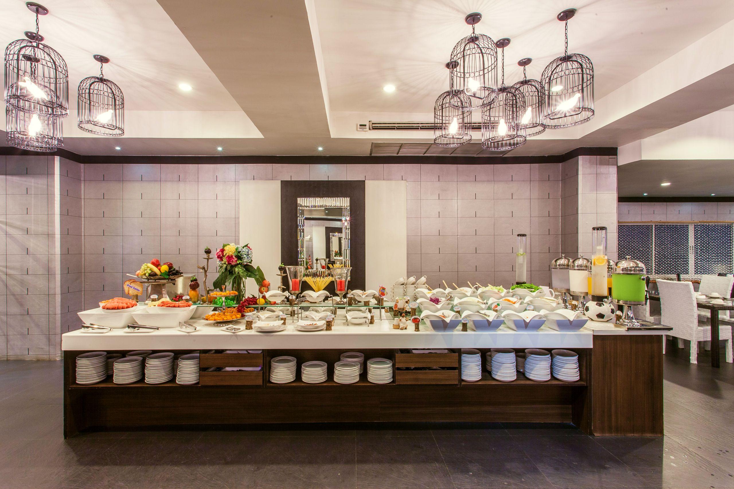 Patong Heritage Hotel Phuket - Sha Extra Plus Exterior photo