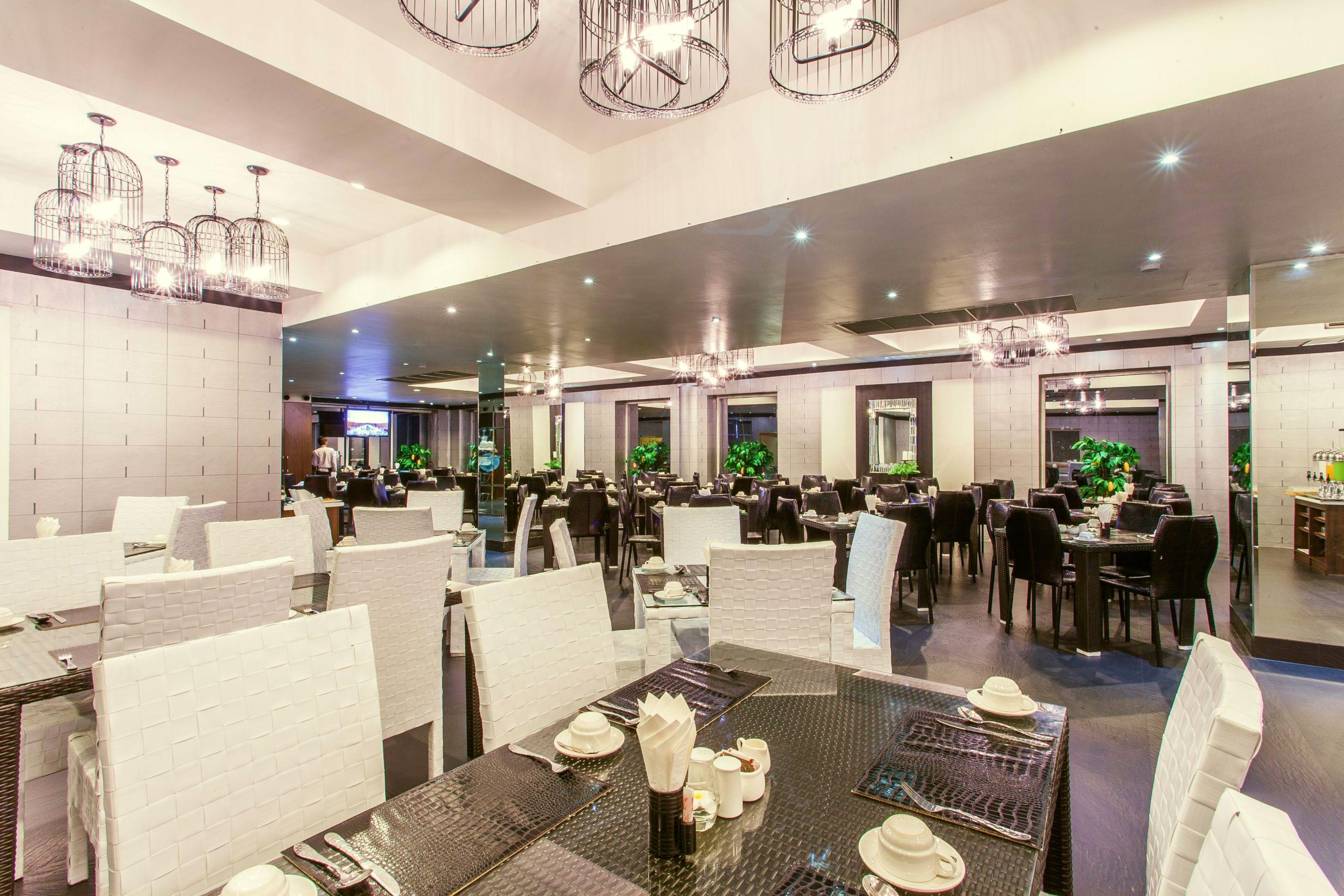 Patong Heritage Hotel Phuket - Sha Extra Plus Exterior photo