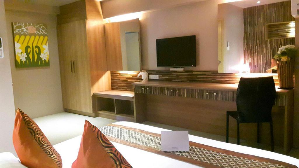 Patong Heritage Hotel Phuket - Sha Extra Plus Exterior photo